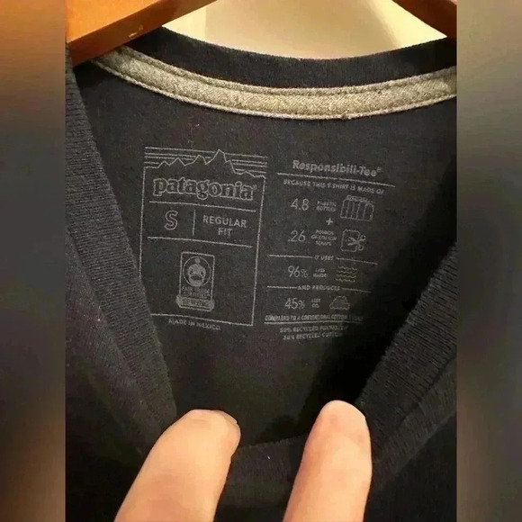 Patagonia Line Logo Ridge Pocket Responsibili-tee Shirt - Picture 4 of 9